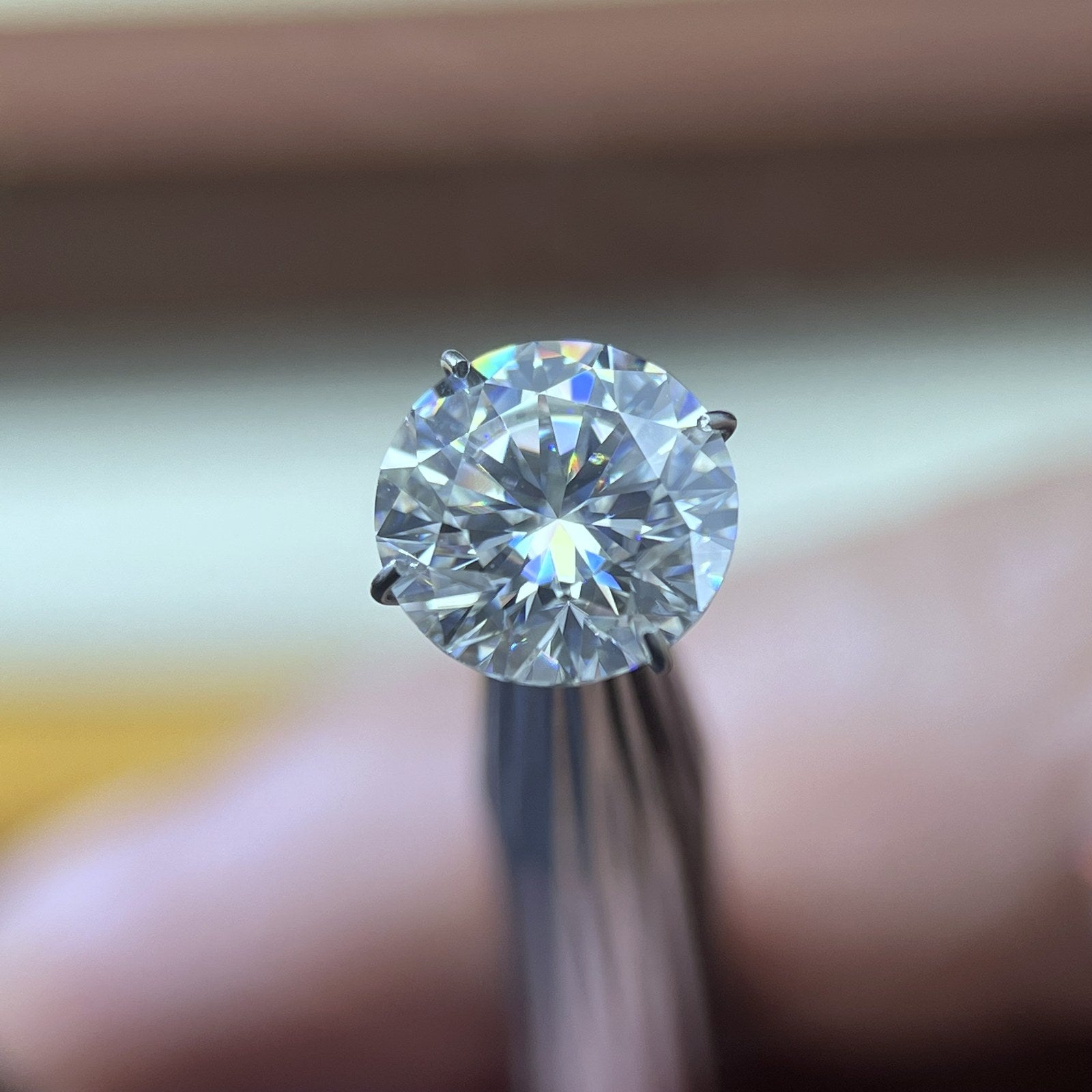 Round Moissanite Loose Stones, 3.5mm & Up — D VVS, by the Carat (Wholesale)
